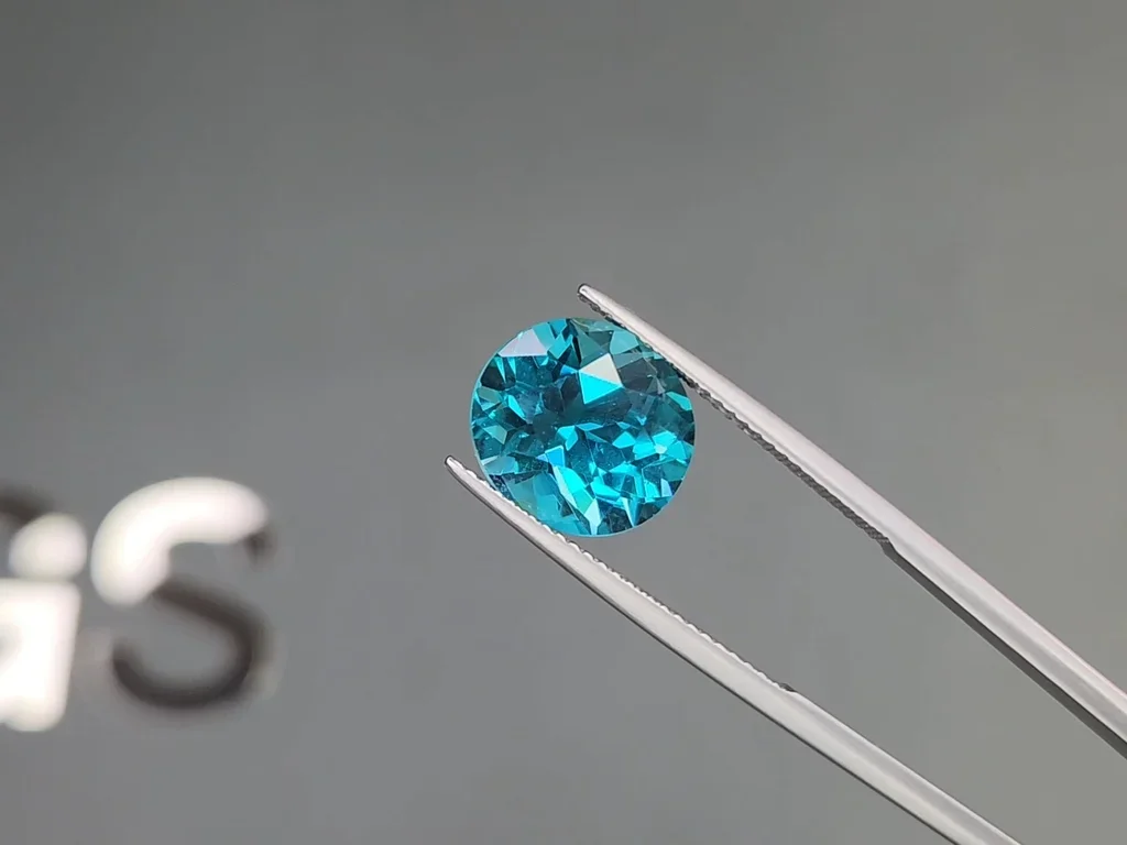 Blue apatite in oval cut 6.42 carats, Brazil Image №3