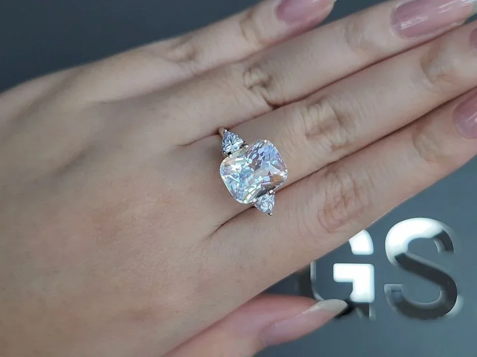 Cushion cut moonstone 6.88 carats, Madagascar Image №5
