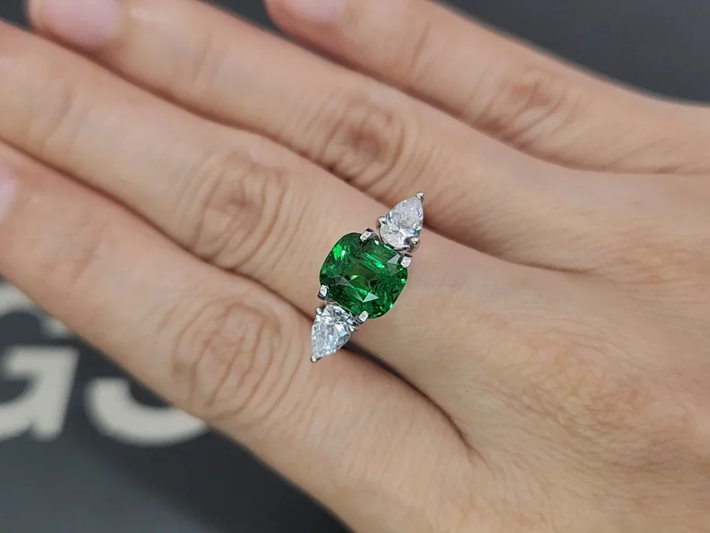 Tsavorite cushion cut  3.03 carats, Tanzania Image №5