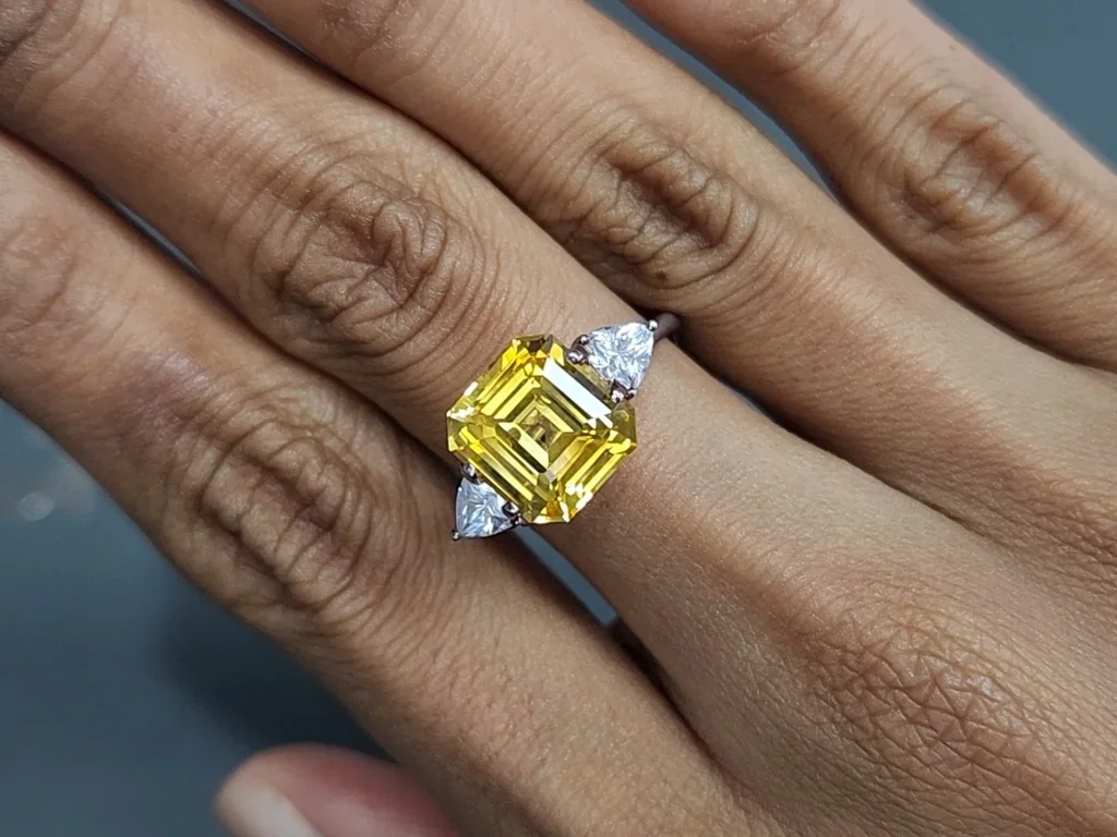 Unheated sapphire Vivid Yellow cushion cut 5.97 carats, Sri Lanka Image №5