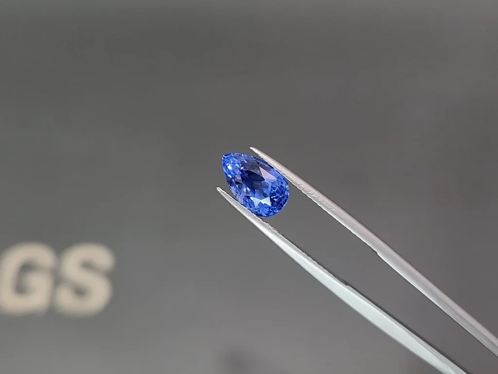 Sapphire Cornflower Blue pear cut 3.01 carats, Sri Lanka Image №3