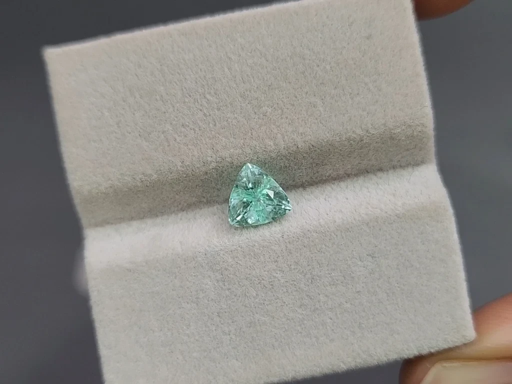 Paraiba tourmaline bluish green trillion cut 1.13 carats, Africa Image №4