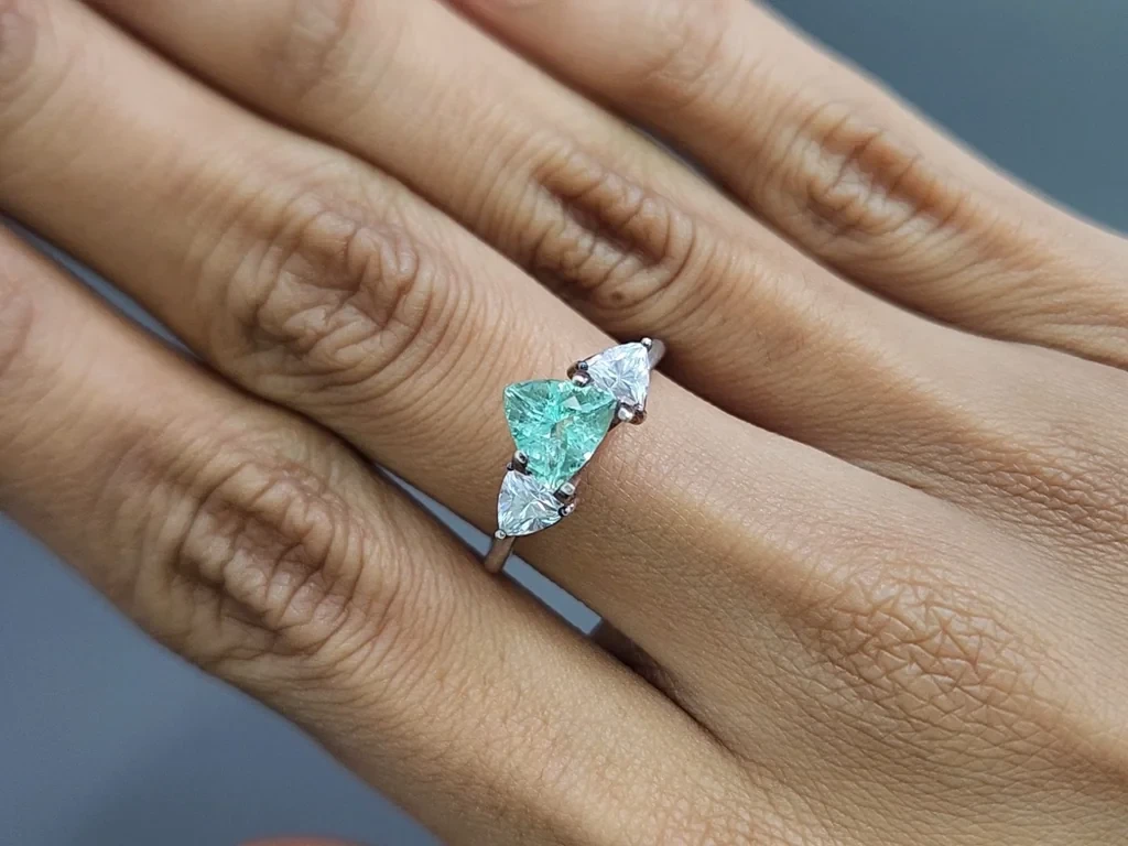 Paraiba tourmaline bluish green trillion cut 1.13 carats, Africa Image №5