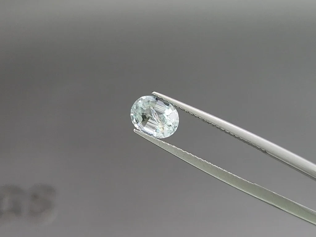 Aquamarine oval cut 1.21 carats, Madagascar  Image №3