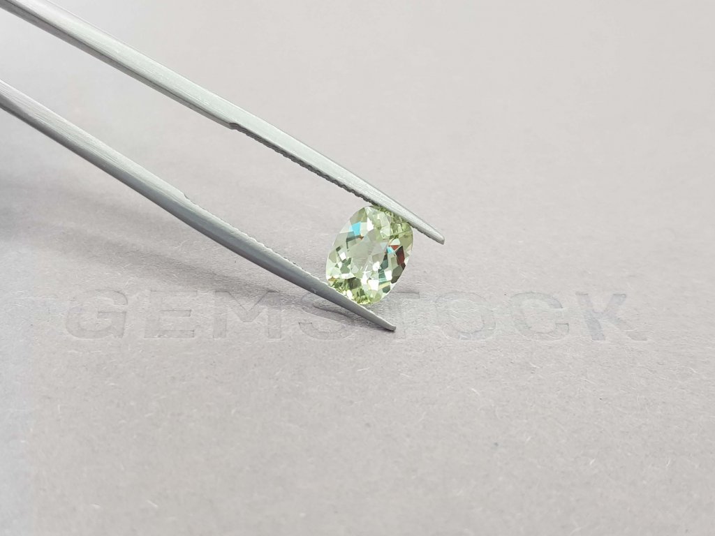 Cushion cut yellow-green amblygonite 1.66 ct Image №5