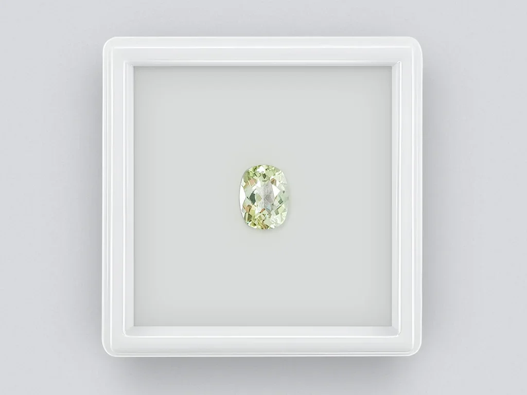 Cushion cut yellow-green amblygonite 1.66 ct Image №1