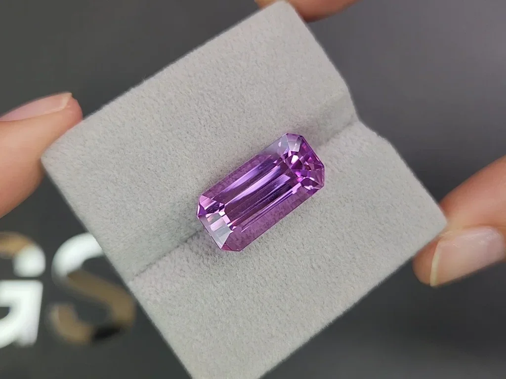 Octagon cut kunzite 14.06 carats, Afghanistan   Image №4