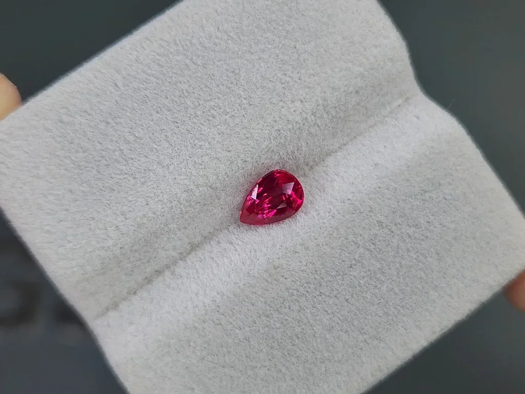 Unheated Pigeon's Blood red ruby in pear cut 1.01 carats, Mozambique  Image №4