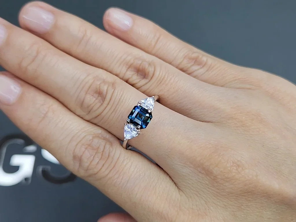 Teal sapphire in octagon cut 1.70 carats, Madagascar  Image №5