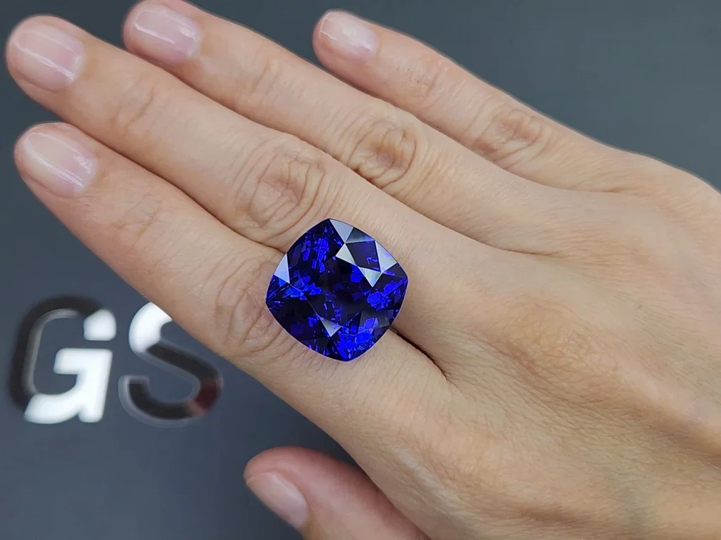 Royal Blue color tanzanite in cushion cut 26.92 carats, Tanzania Image №2