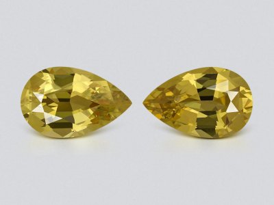 Pair of unheated yellow sapphires pear cut 2.74 carats, Madagascar photo