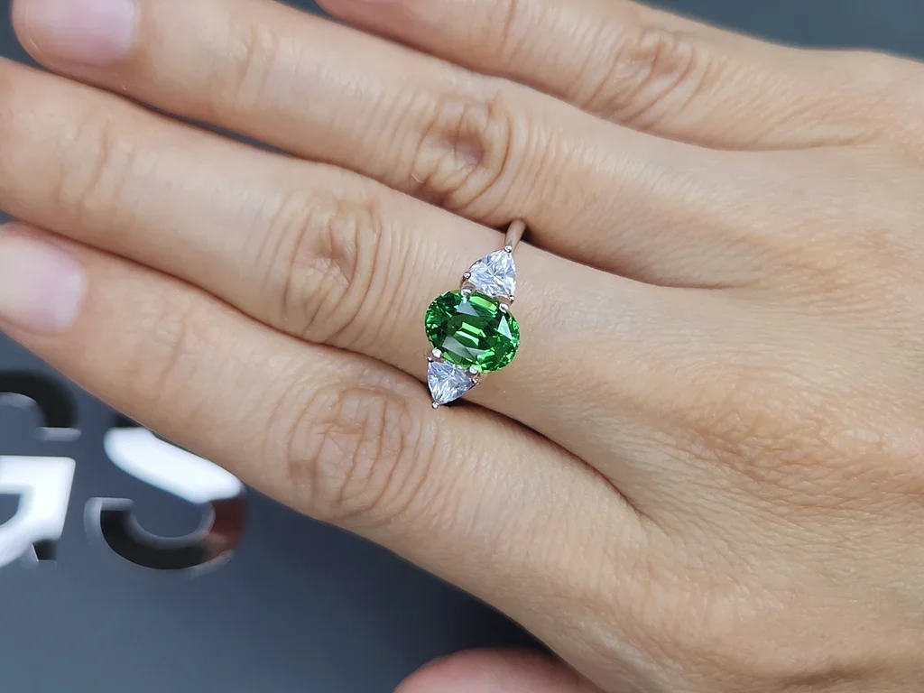 Neon Green tsavorite garnet in oval cut 2.22 carats, Tanzania Image №5
