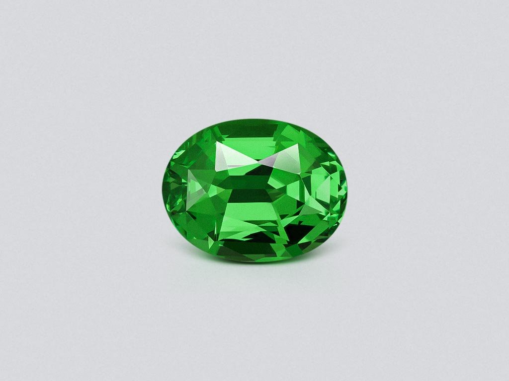 Neon Green tsavorite garnet in oval cut 2.22 carats, Tanzania Image №1