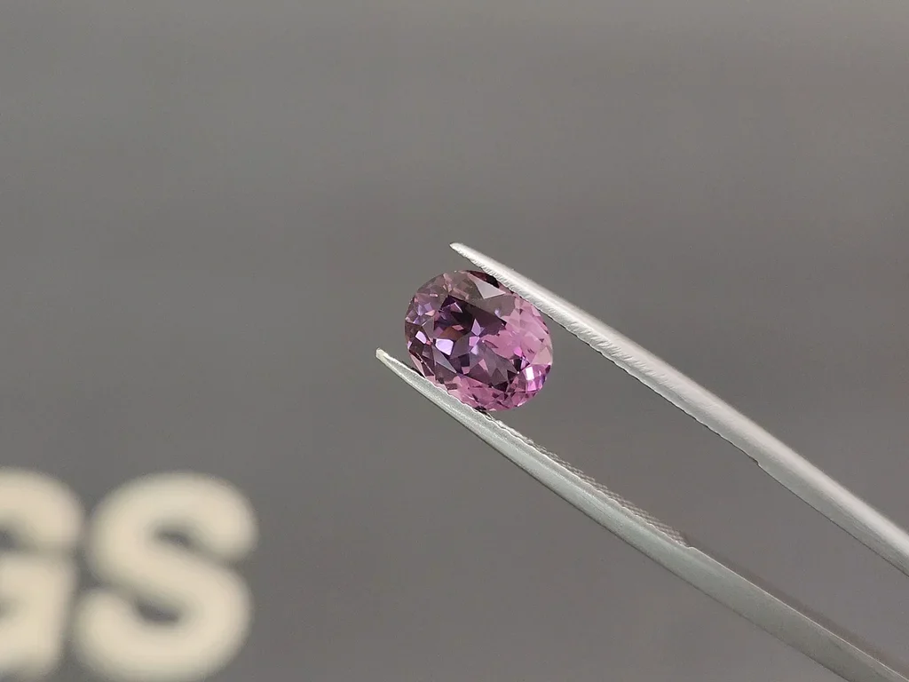 Purple spinel oval cut 2.04 carats, Tanzania Image №3