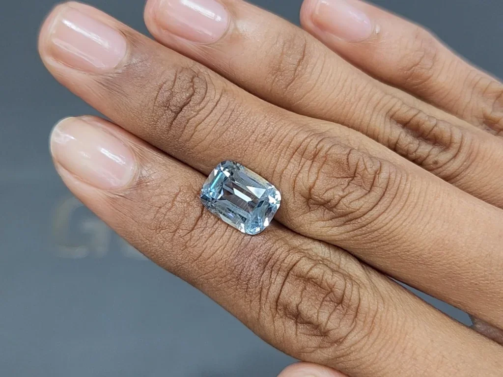 Aquamarine cushion cut 4.34 carats, Madagascar  Image №2