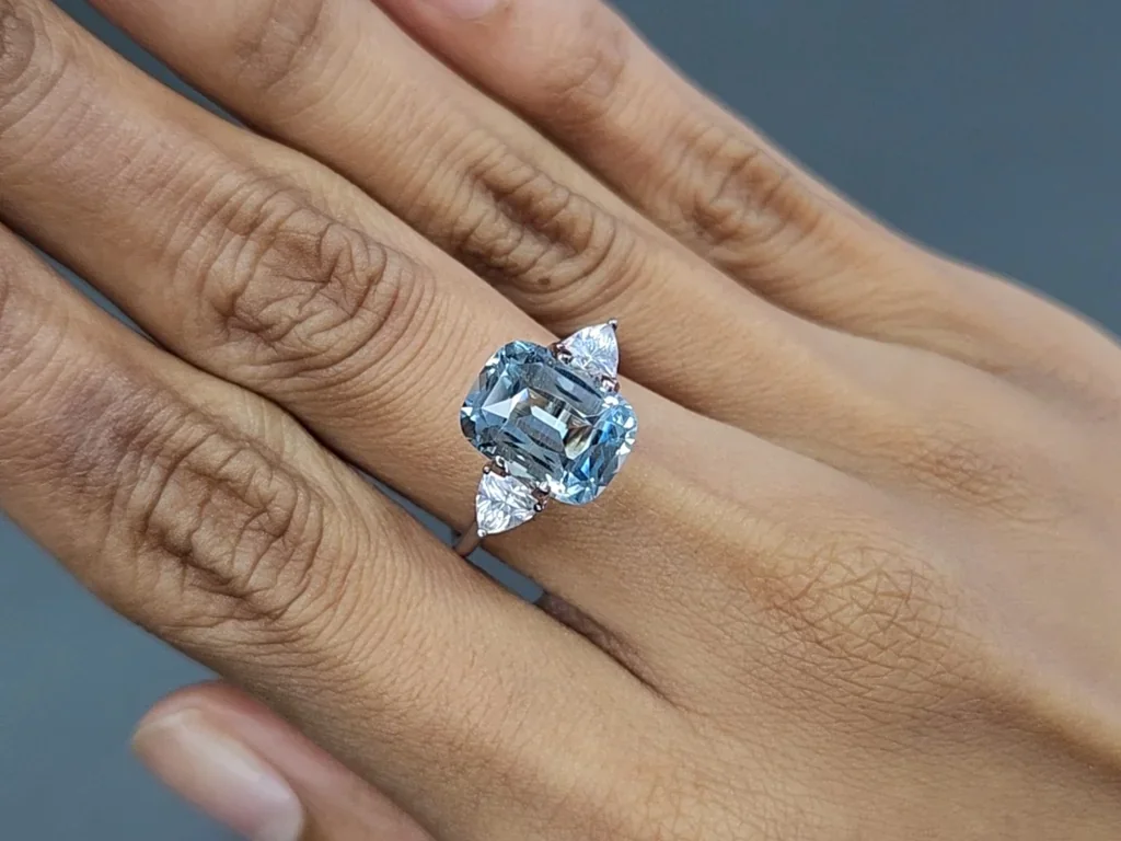 Aquamarine cushion cut 4.34 carats, Madagascar  Image №5