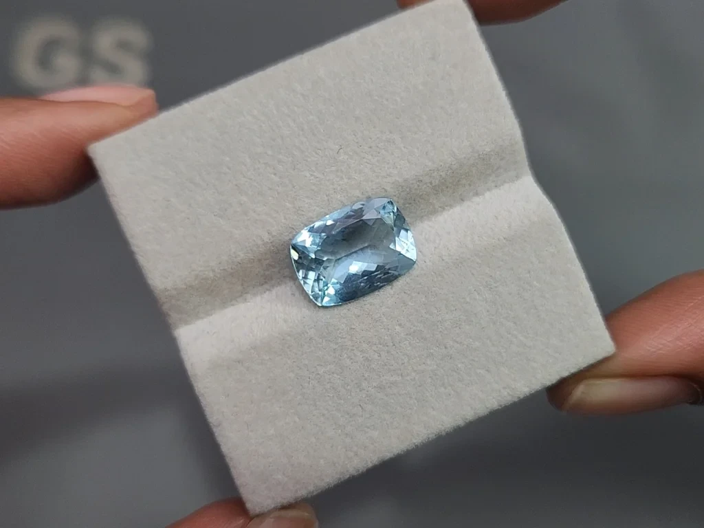 Aquamarine cushion cut 3.94 carats, Madagascar  Image №4