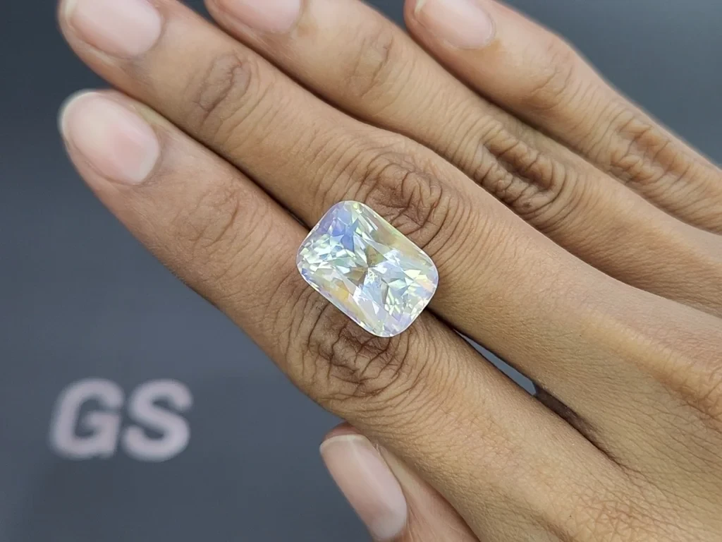 Moonstone cushion cut 14.04 carats, Africa Image №2