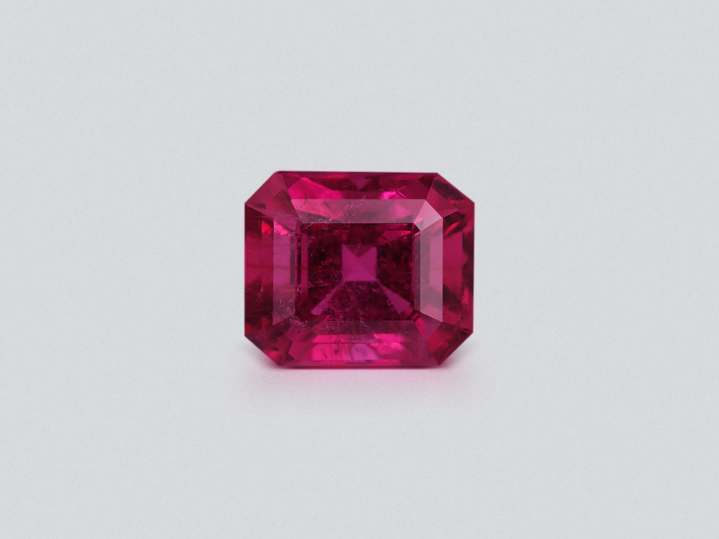 Vivid pink tourmaline in octagon cut 11.05 carats, Nigeria Image №1