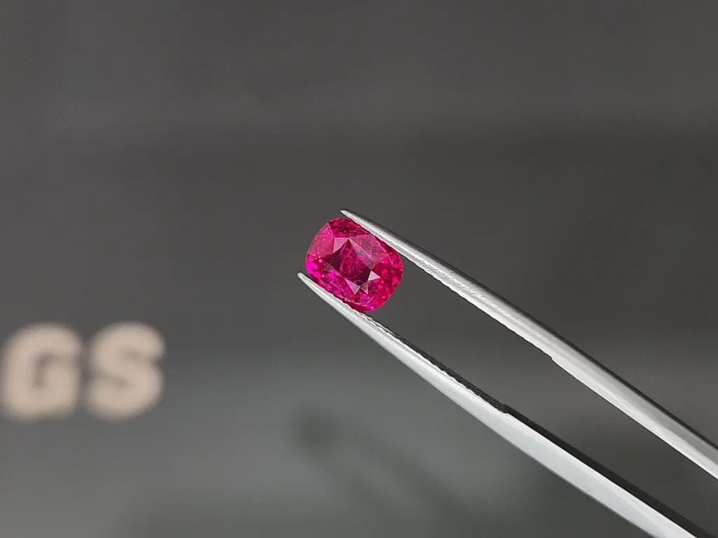 Unheated Vivid Pink Red ruby cushion cut 2.55 carats, Mozambique Image №3