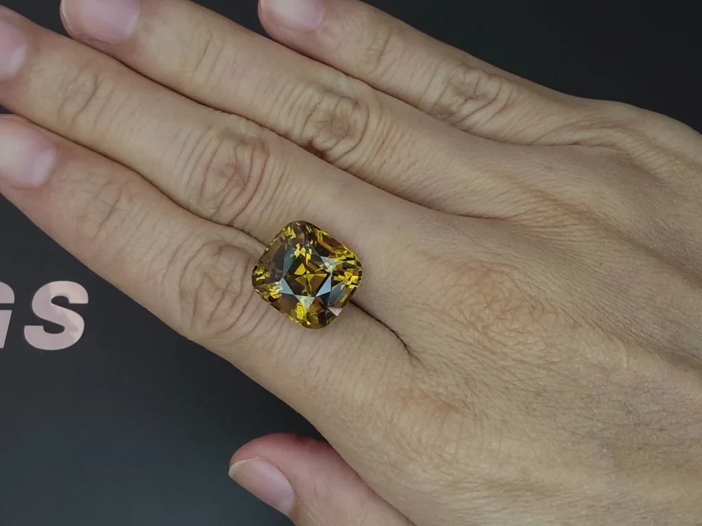 Large chrysoberyl cushion cut 14.12 carats, Sri Lanka Image №2