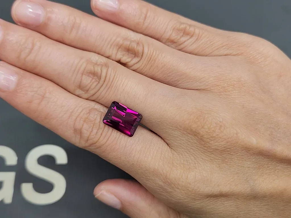 Octagon cut purple Umbalite garnet 5.48 carat, Tanzania Image №2