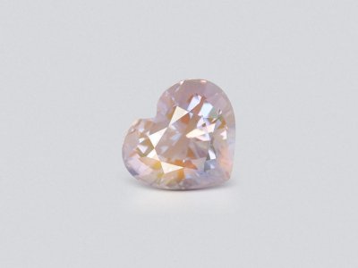 Moonstone in heart cut 7.01 carats, Madagascar photo