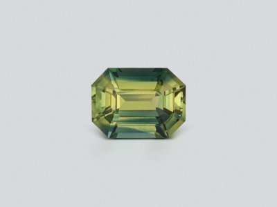 Unheated bi-color green-yellow sapphire in oval cut 1.09 carats, Sri Lanka  photo