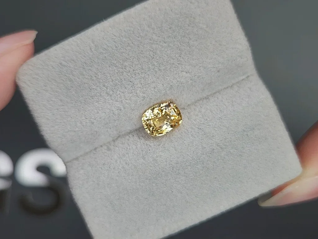 Unheated Pastel Yellow sapphire in cushion cut 1.53 carats, Sri Lanka Image №4