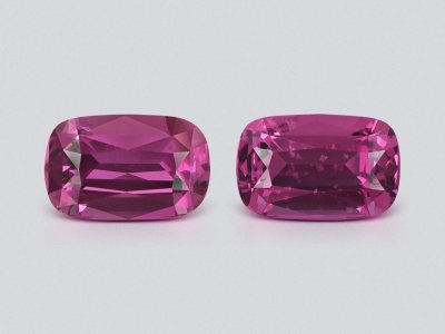 Pair of rhodolite garnets cushion cut 3.49 carats, Tanzania photo