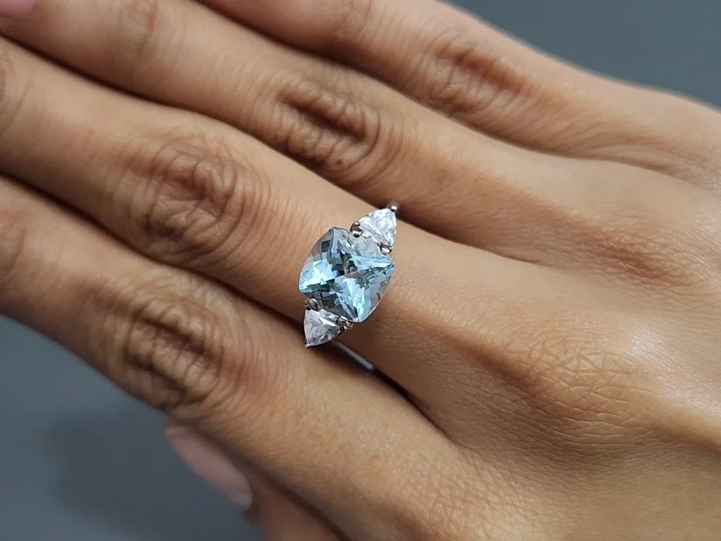 Aquamarine cushion cut 3.18 carats, Madagascar  Image №5