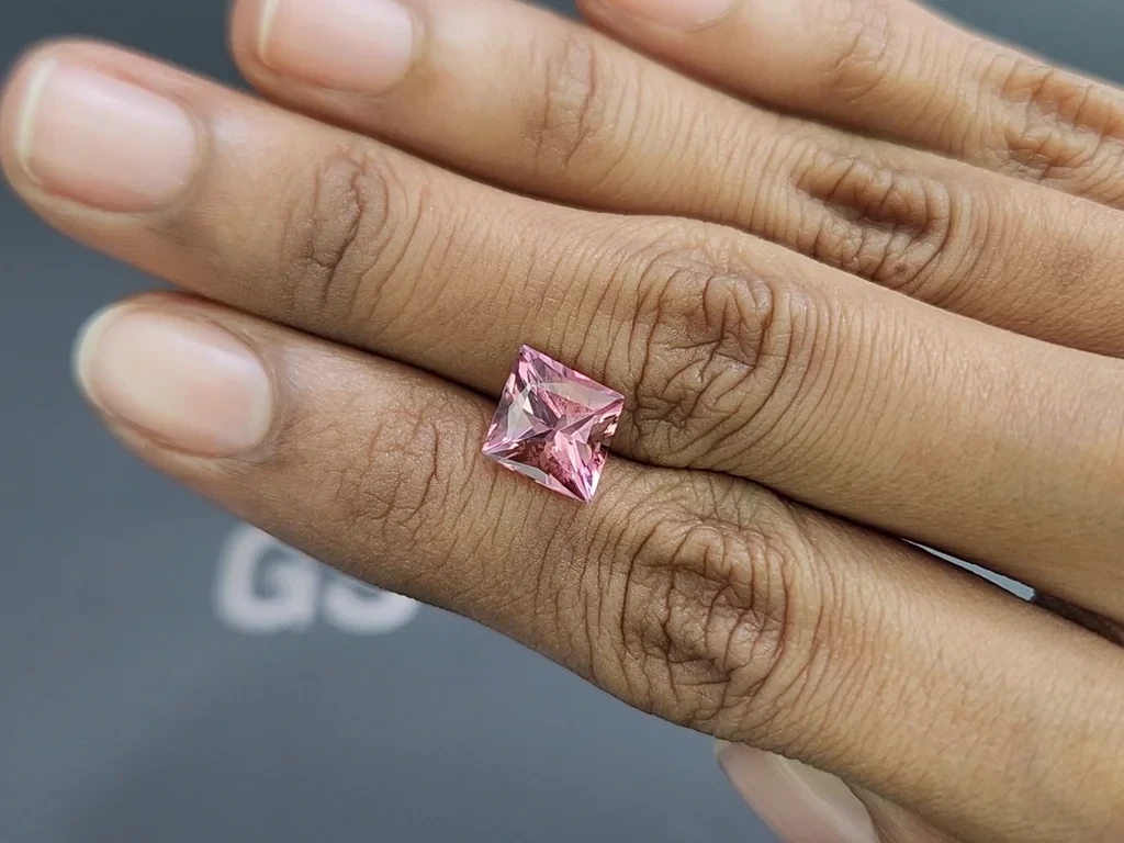Pink tourmaline princess cut 3.06 carats, Africa Image №2
