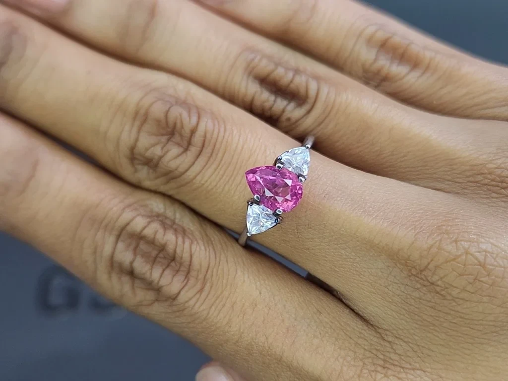 Pink spinel Mahenge pear cut  2.06 carats, Tanzania Image №5