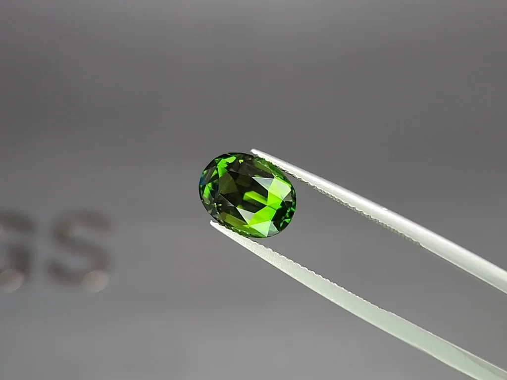 Chrome tourmaline oval cut 4.34 carats, Africa Image №3