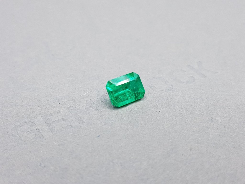 Ring with Muzo Green emerald 1.57 ct in 18K yellow gold Image №5