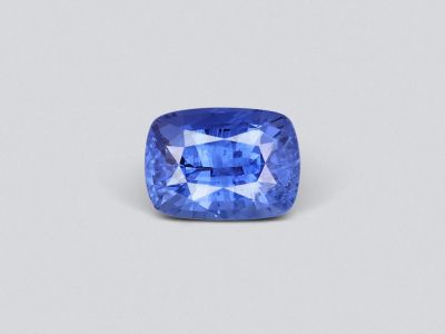 Blue Sapphire gemstone for sale in Dubai UAE