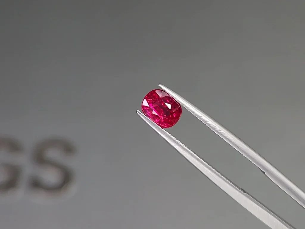 Unheated Pigeon blood ruby in oval cut 1.19 carats, Mozambique  Image №3
