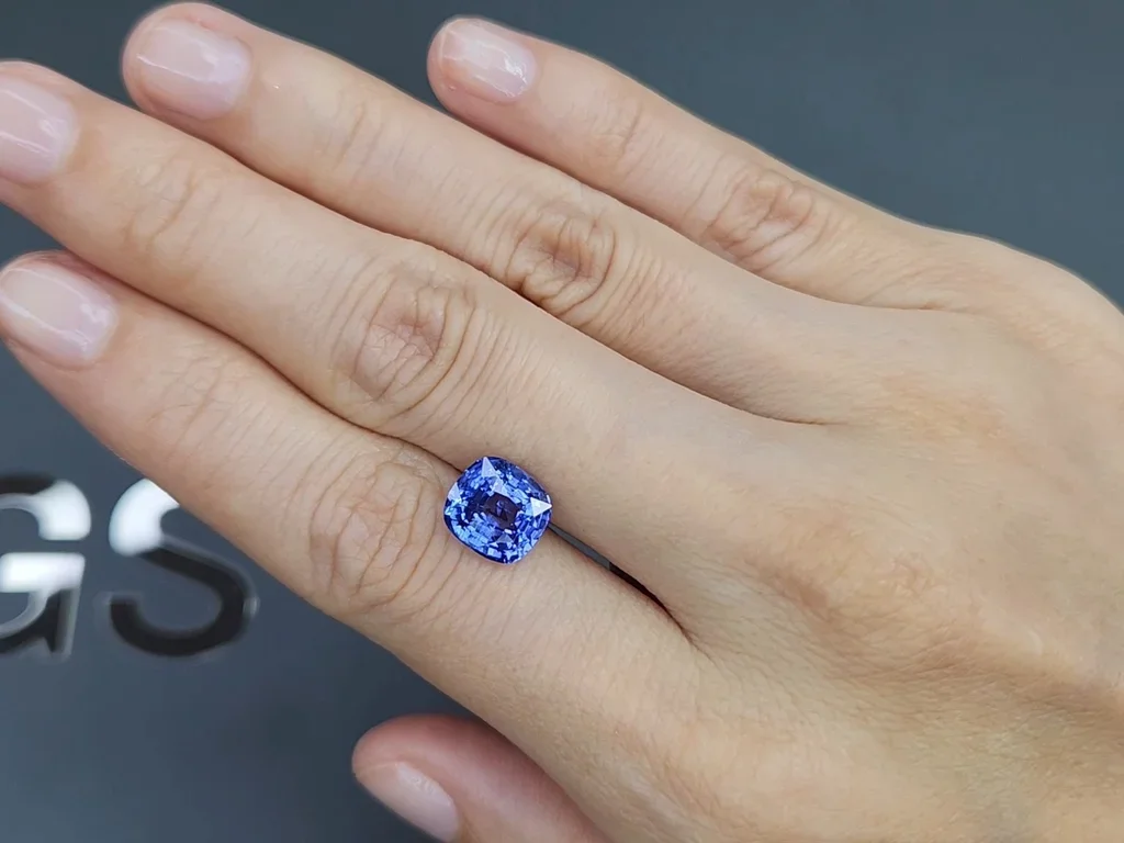 Cushion cut Cornflower Blue sapphire 4.00 carats, Madagascar Image №2
