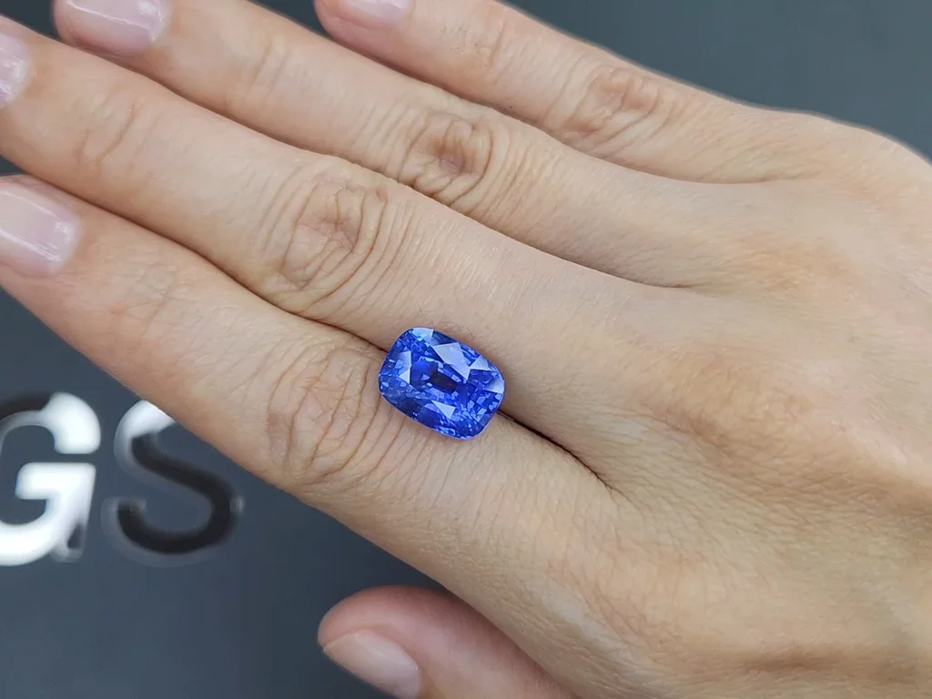Unheated Intense Cornflower blue sapphire in cushion cut 8.00 carats, Sri Lanka Image №2