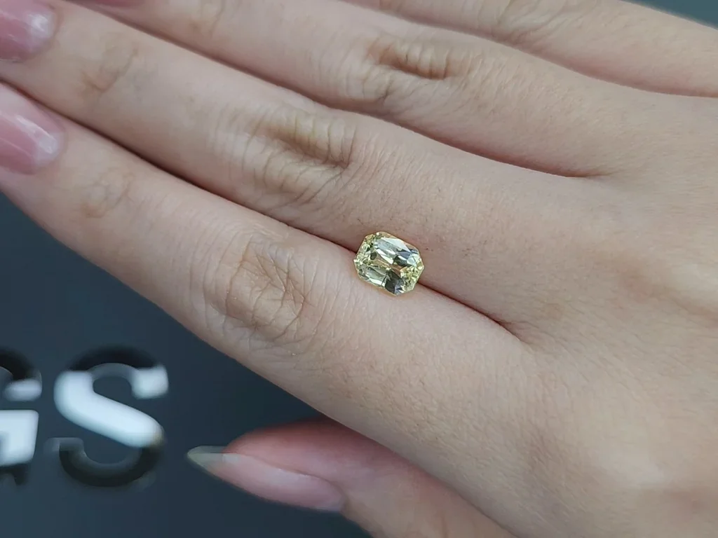 Unheated Pastel Yellow sapphire in radiant cut 2.04 carats, Sri Lanka Image №2