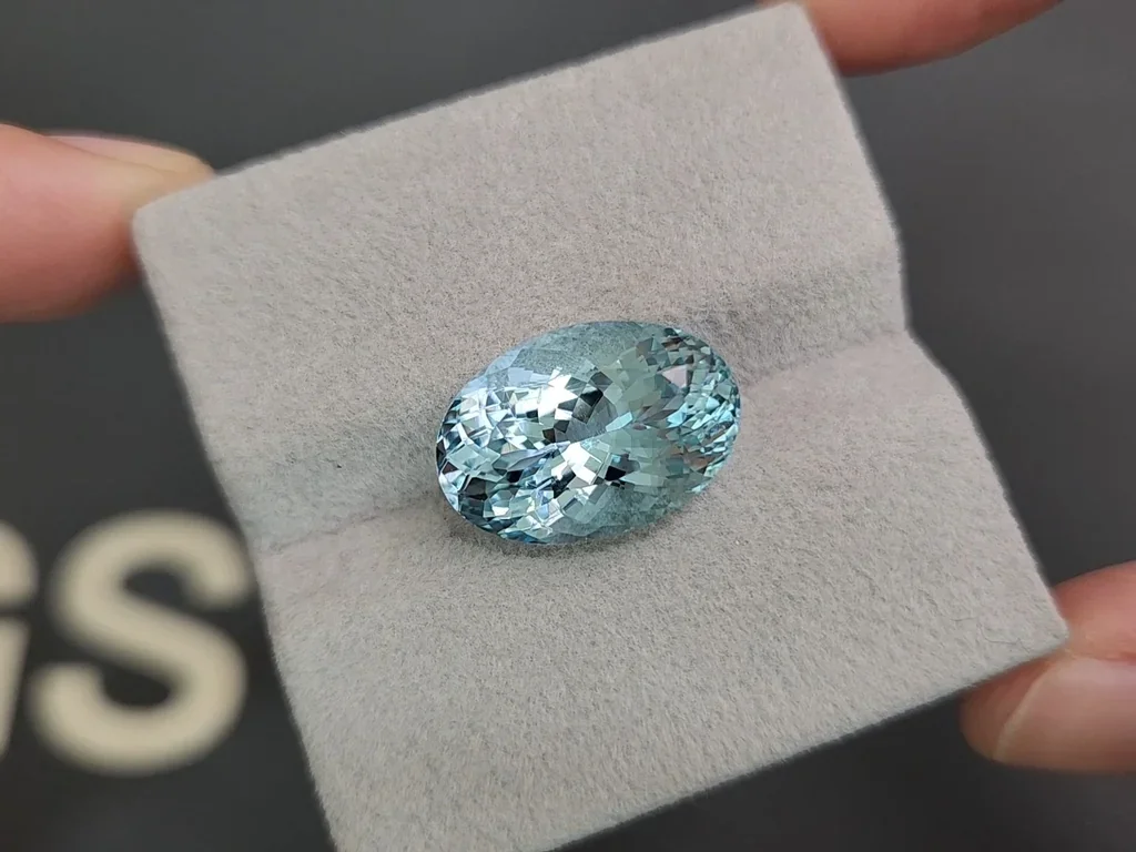 Aquamarine in oval cut 9.81 carats, Madagascar Image №4
