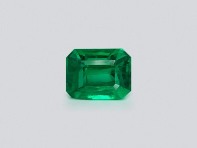 Emerald Vivid Green octagon cut 1.88 carats, Pakistan photo