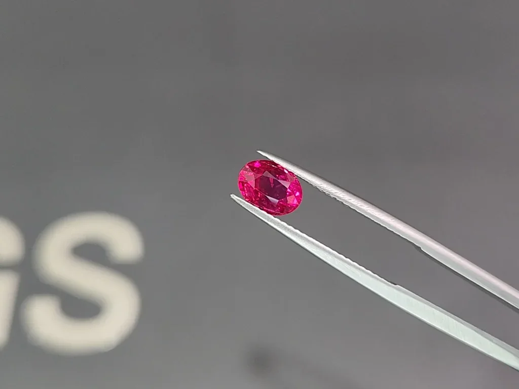 Unheated ruby Intense Red oval cut 1.51 carats, Mozambique Image №3