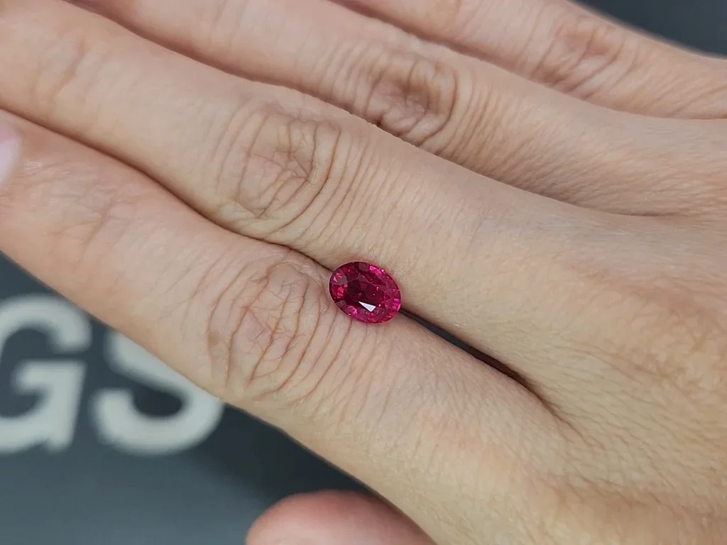 Unheated ruby Intense Red oval cut 1.51 carats, Mozambique Image №2