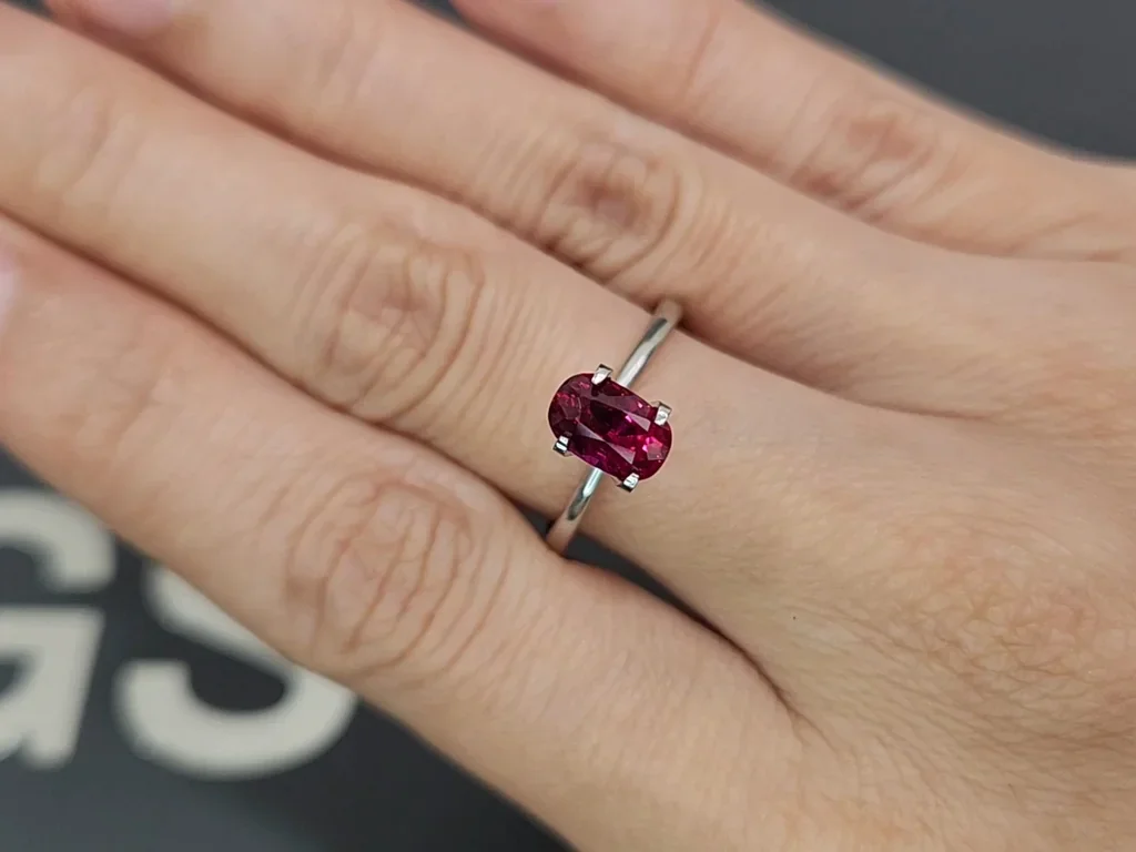 Ruby cushion cut 1.50 carats, Mozambique Image №5
