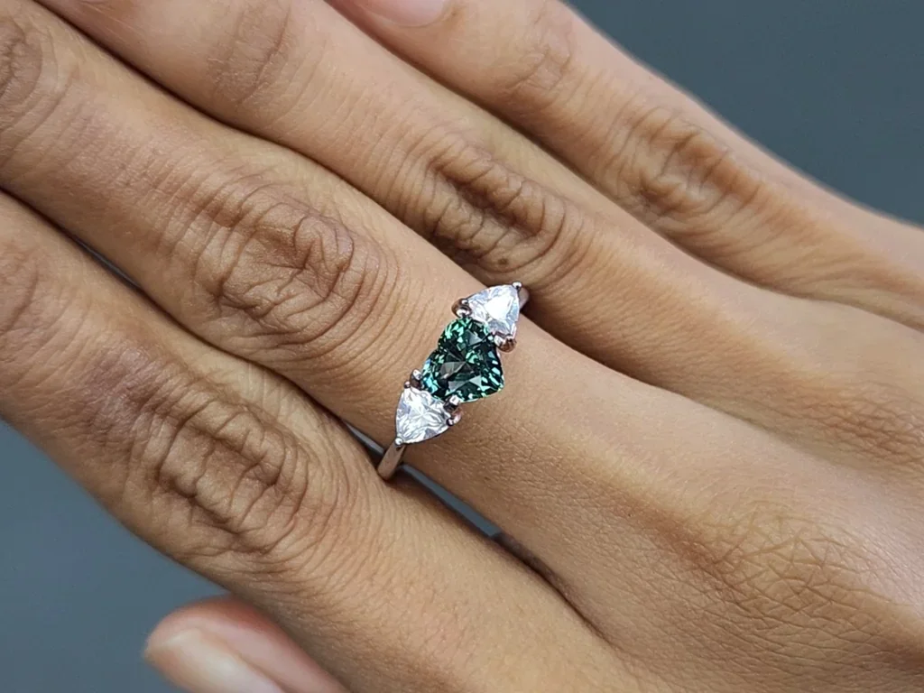 Unheated sapphir Teal heart shape 1.42 carats, Madagascar Image №5