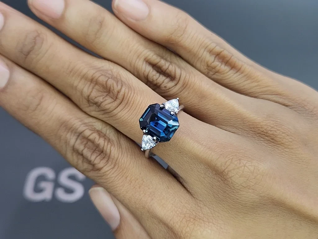 Unheated sapphire Teal octagon cut 6.19 carats, Madagascar Image №5