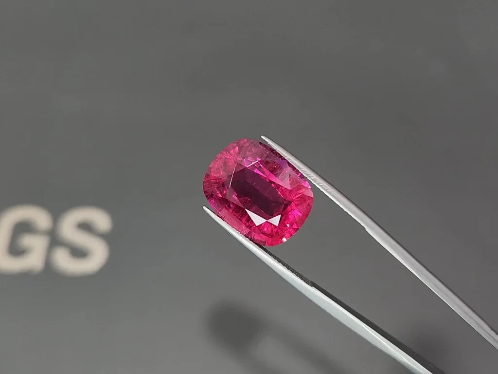 Rubellite tourmaline Hot pink in cushion cut 14.63 carats, Nigeria Image №3