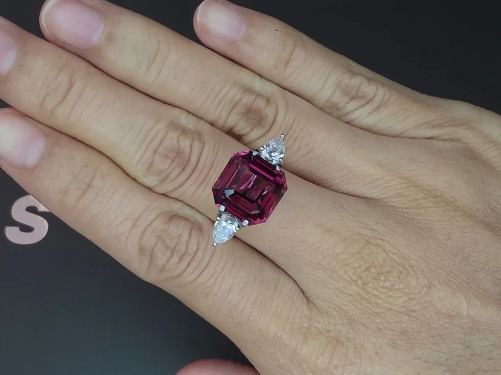 Purple garnet asher cut 10.01 carats, Nigeria Image №5