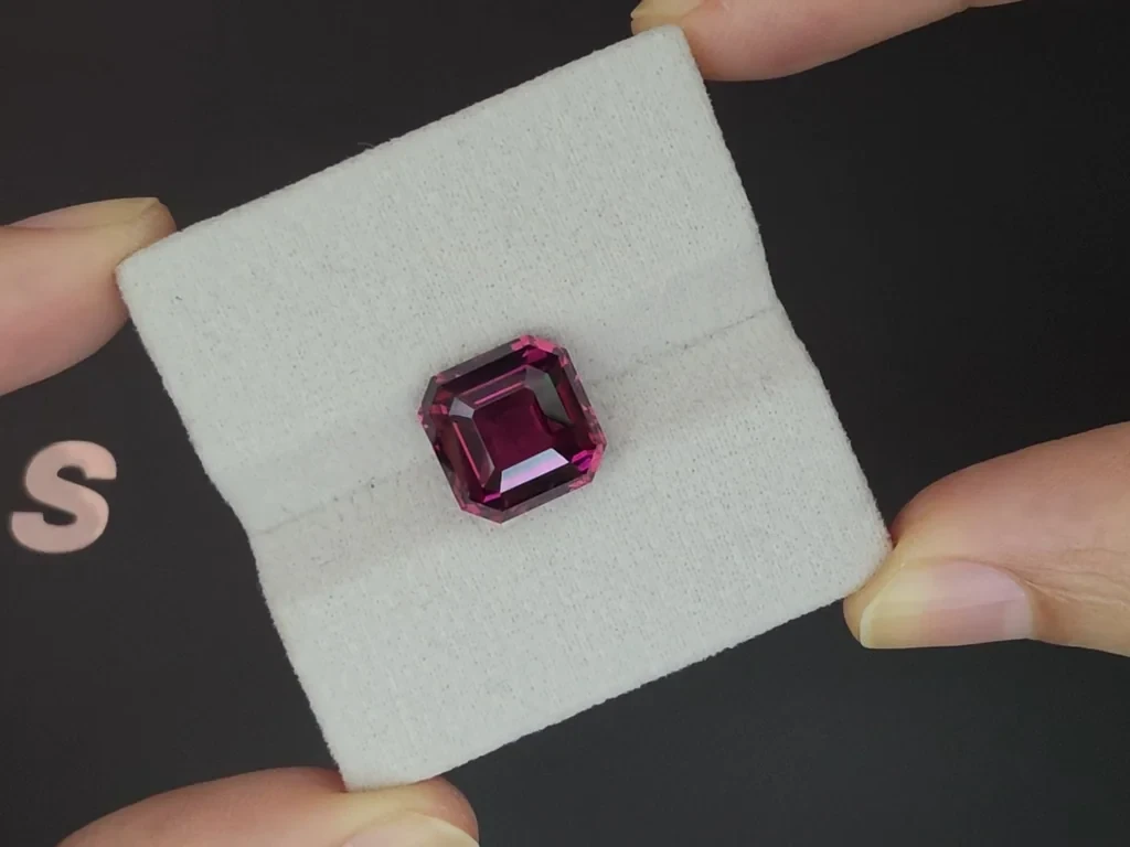 Purple garnet asher cut 10.01 carats, Nigeria Image №4